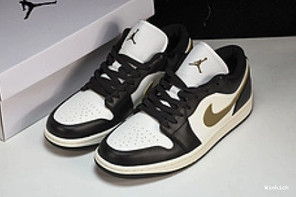 DC0774-200 1 Jordan  Low 0727